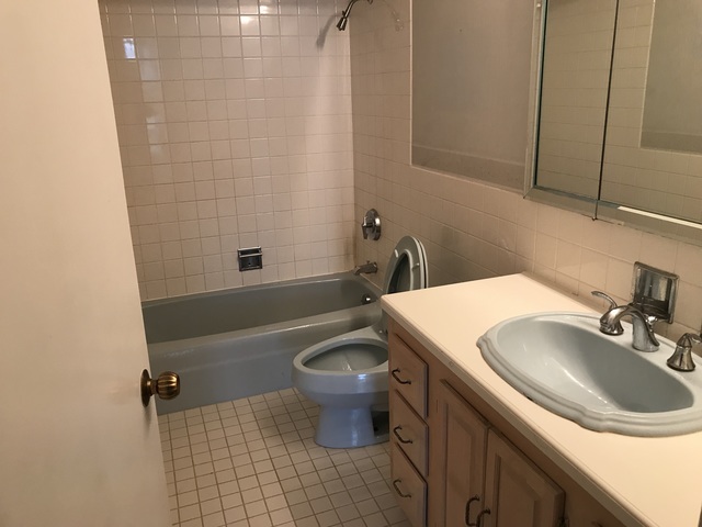 6007 North Sheridan Road, Unit 28D Chicago, IL 60660 - Photo 13 of 20