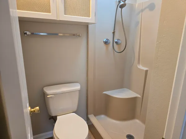 $1,975 | 309 Somerset Drive, Fort Walton Beach, FL 32547