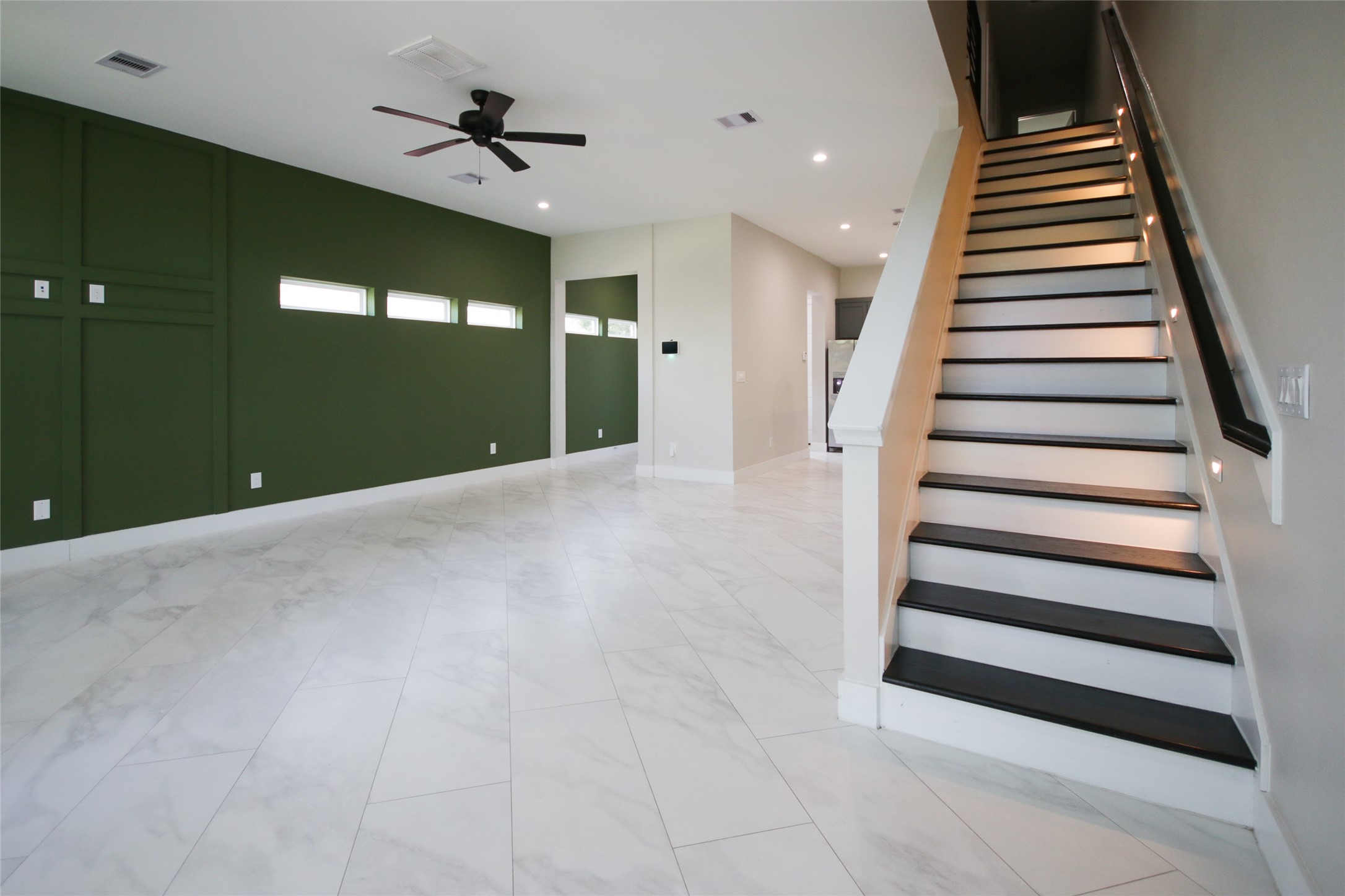 5113 Hershe Street, Unit B Houston, TX 77020 - Photo 14 of 44