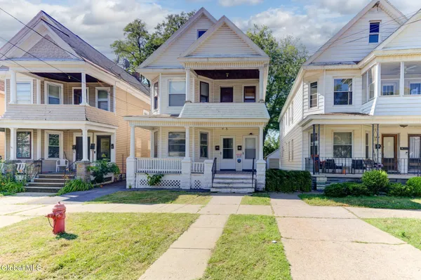 $329,999 | 1810 Campbell Avenue, Schenectady, NY 12306