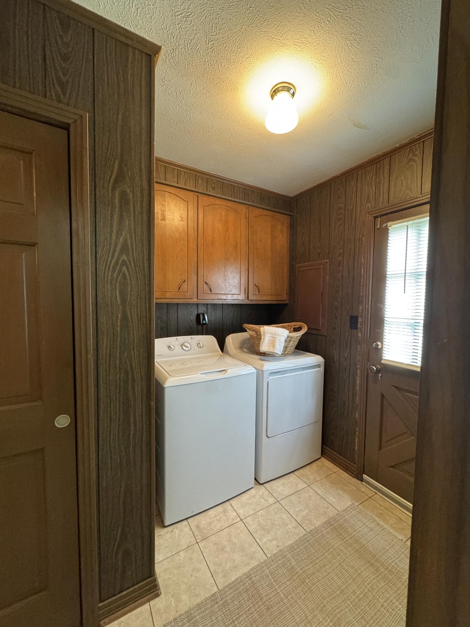 2535 Joe Wheeler Brown Road Fulton, MS 38843 - Photo 26 of 46 26 Laundry
