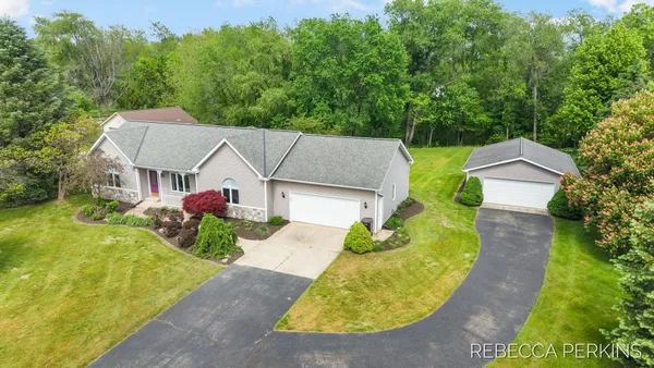 $465,000 | 3569 Walnut Park Drive, Hamilton, MI 49419