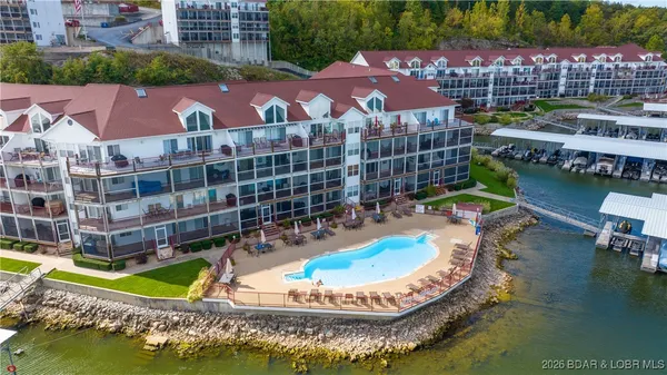 $264,900 | 773 Clearwater Drive, Unit 3B, Camdenton, MO 65020