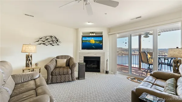 $264,900 | 773 Clearwater Drive, Unit 3B, Camdenton, MO 65020