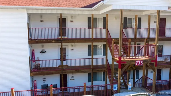 $264,900 | 773 Clearwater Drive, Unit 3B, Camdenton, MO 65020