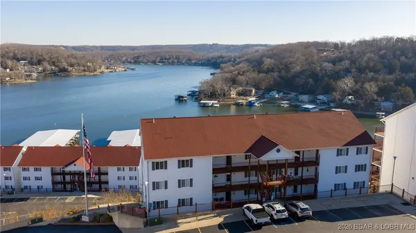 $264,900 | 773 Clearwater Drive, Unit 3B, Camdenton, MO 65020