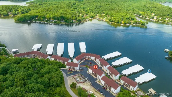 $264,900 | 773 Clearwater Drive, Unit 3B, Camdenton, MO 65020