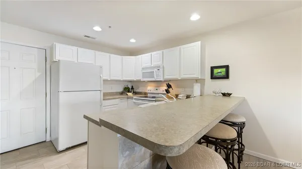 $264,900 | 773 Clearwater Drive, Unit 3B, Camdenton, MO 65020