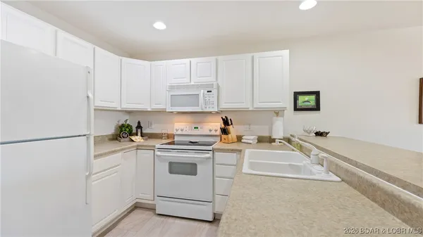 $264,900 | 773 Clearwater Drive, Unit 3B, Camdenton, MO 65020