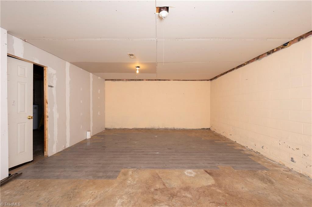 7624 Pine Street Rural Hall, NC 27045 - Photo 31 of 39