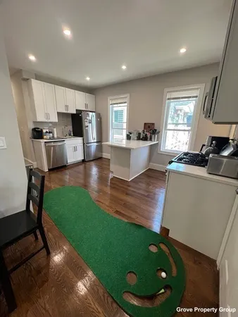 $4,950 | 55 Mt Vernon Street, Unit 2, Boston, MA 02125