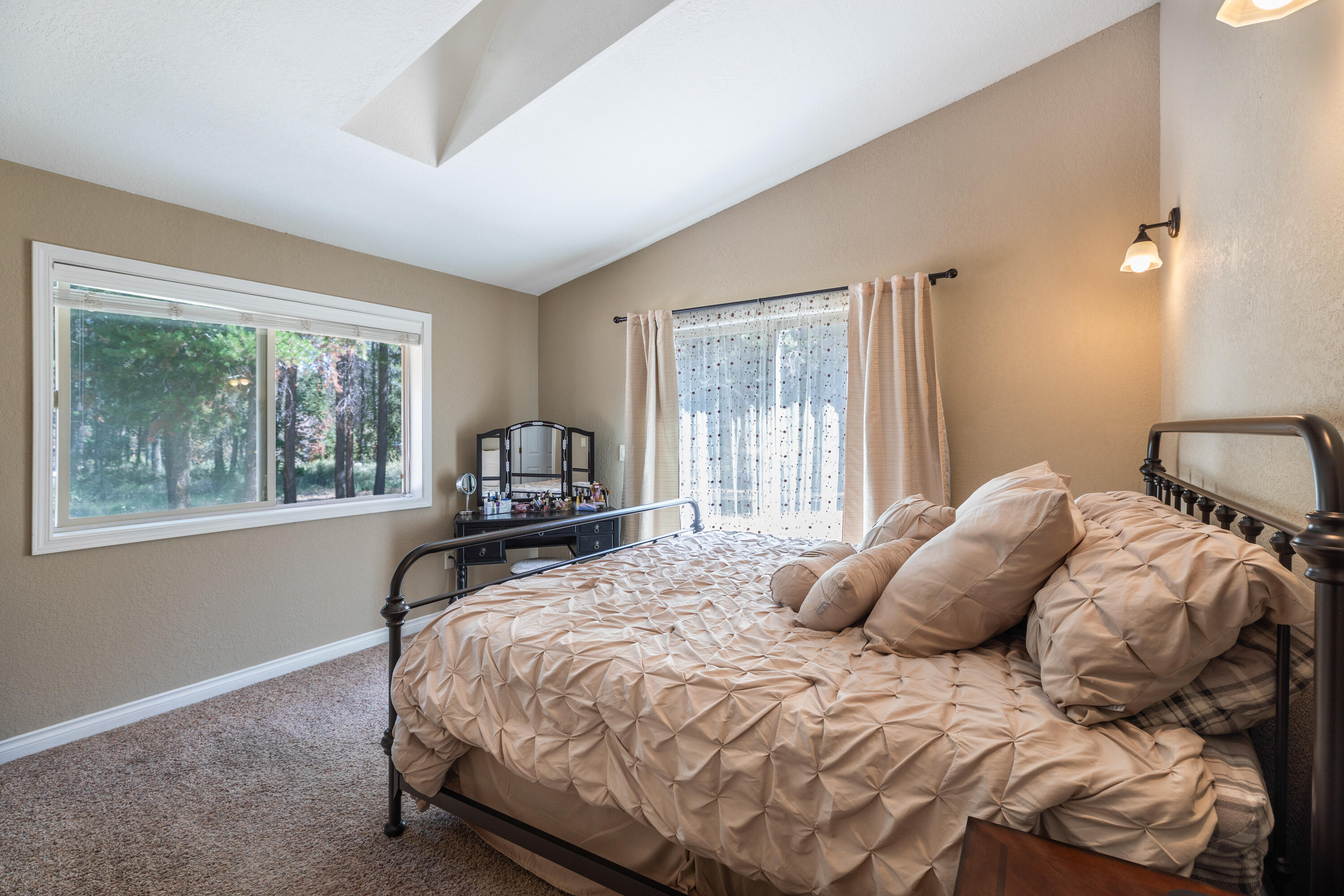 1129 North Airport Road Crescent, OR 97733 - Photo 8 of 36 1129NAirport- (8)