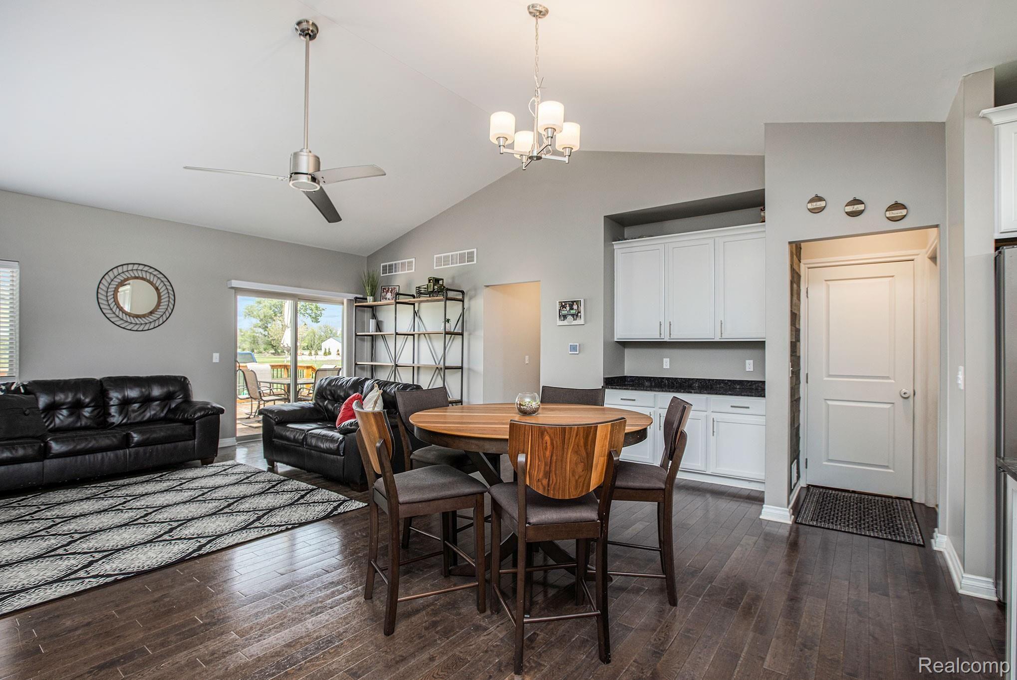15601 Reid Road Armada, MI 48005 - Photo 9 of 38 EM1A9646.jpg