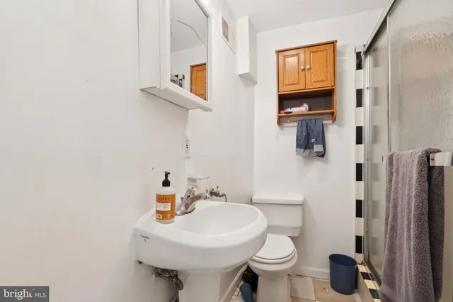 $3,150 | 1722 Willington Street, Philadelphia, PA 19121