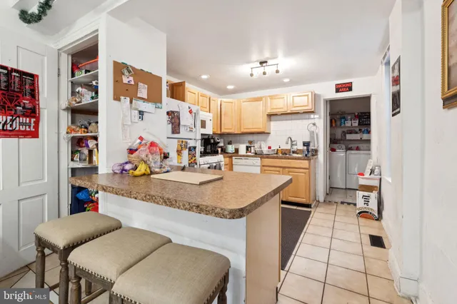 $3,150 | 1722 Willington Street, Philadelphia, PA 19121