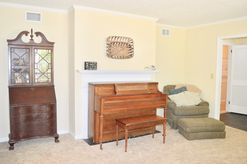 3950 Sears Road Columbus, GA 31907 - Photo 7 of 58 Living Room
