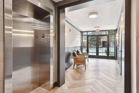 $2,275,000 | 511 2nd Street, Unit 3, Excelsior, MN 55331