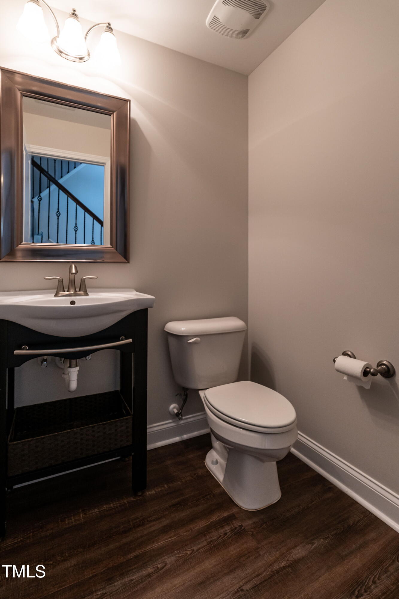 5638 Wade Park Boulevard Raleigh, NC 27607 - Photo 24 of 38 017-original-powder-room