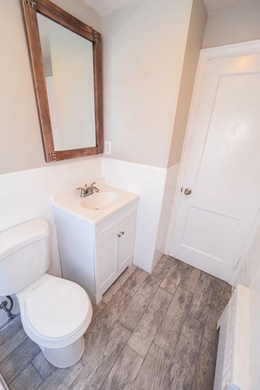29 Brooksbie Road Bedford, MA 01730 - Photo 19 of 34 Gallery Image 19