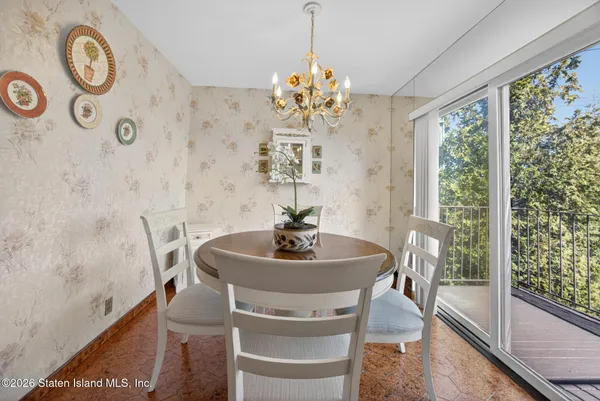 $769,000 | 261 Hillbrook Drive | Grasmere