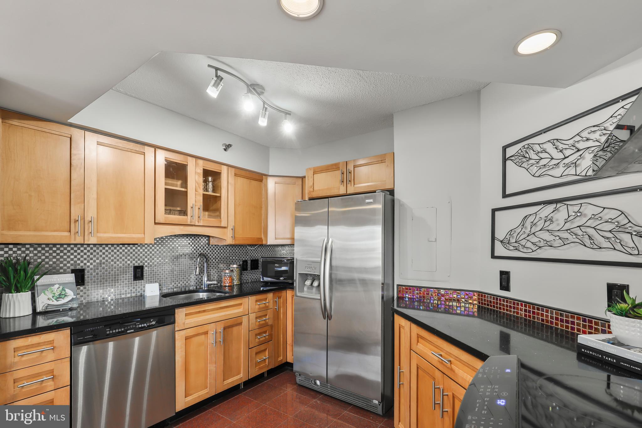 1301 North Courthouse Road, Unit 1103 Arlington, VA 22201 - Photo 13 of 34