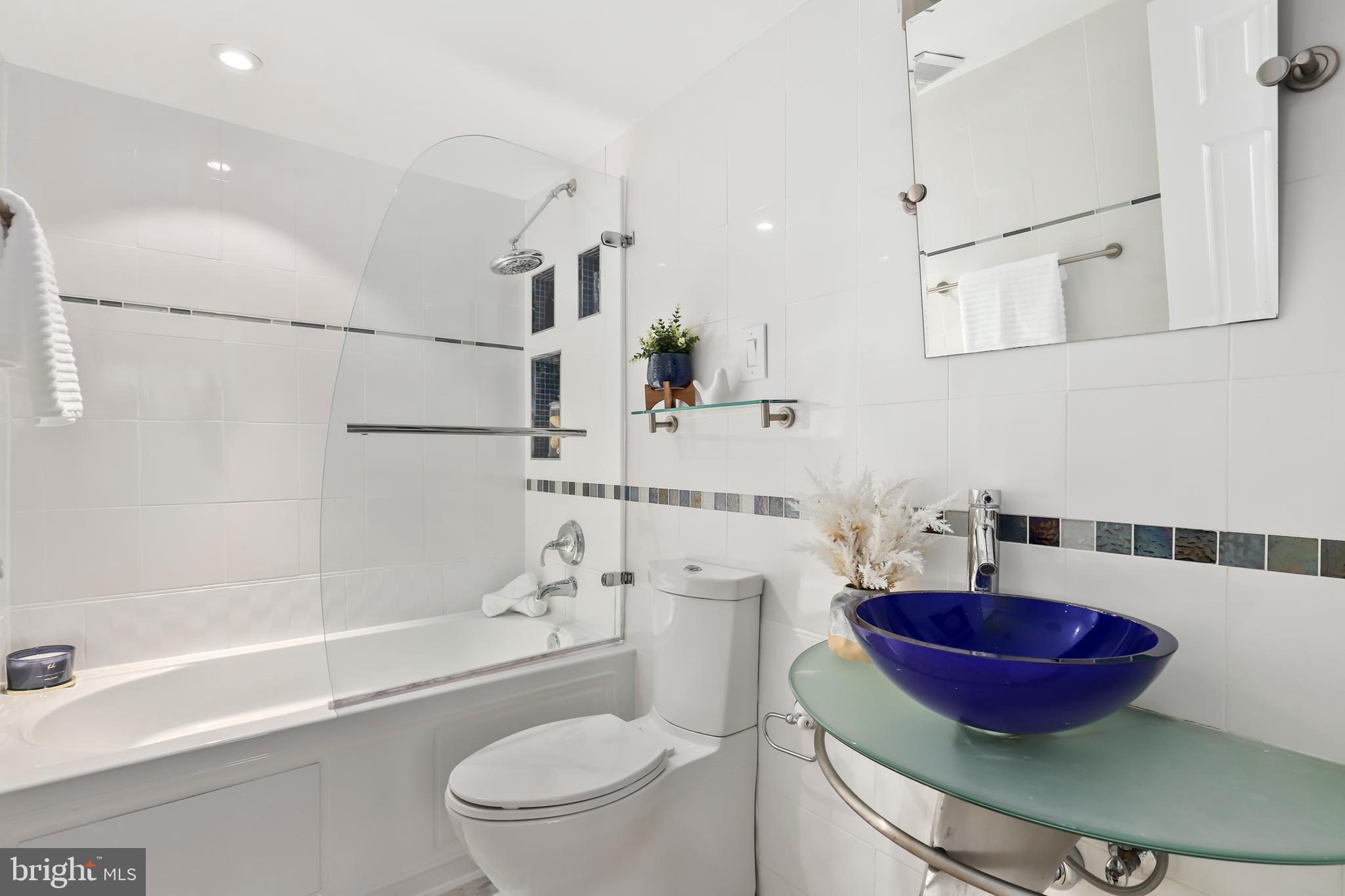 1301 North Courthouse Road, Unit 1103 Arlington, VA 22201 - Photo 18 of 34