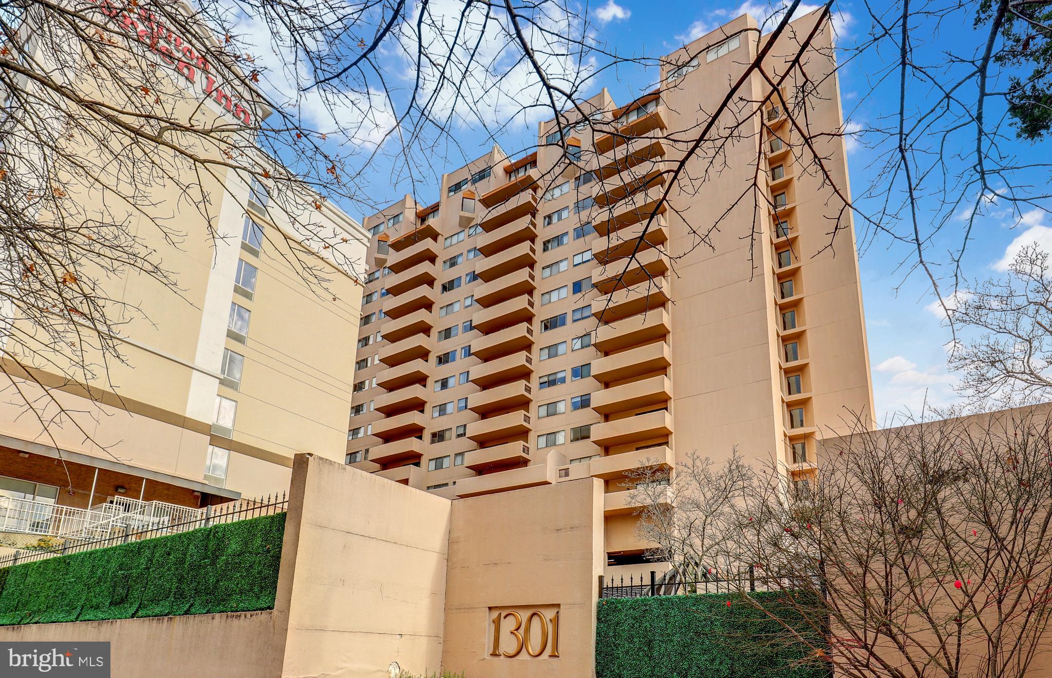 1301 North Courthouse Road, Unit 1103 Arlington, VA 22201 - Photo 28 of 34