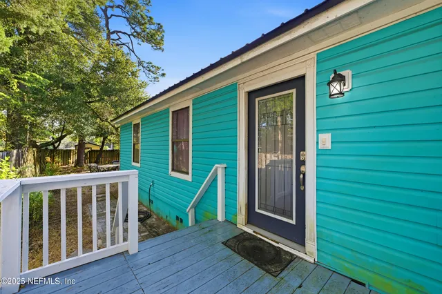 a view of front door of house