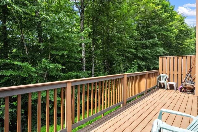 $334,900 | 23 Hummingbird Road, Unit 7, Lincoln, NH 03251