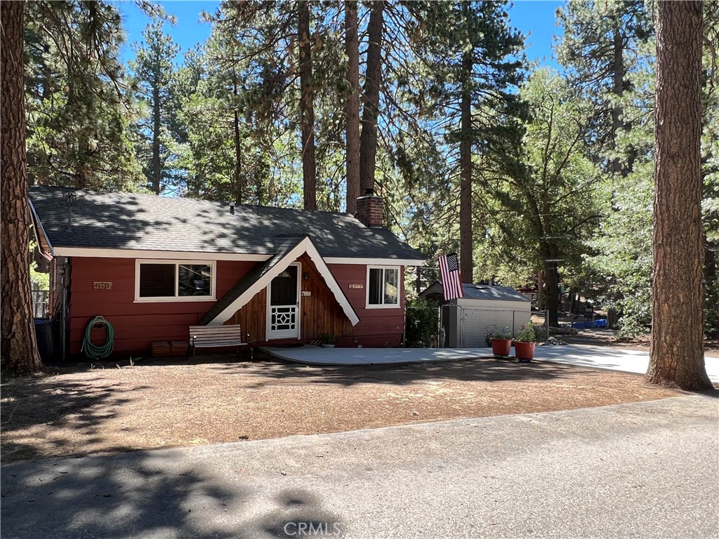 2551 Spring Drive Running Springs, CA 92382 - Photo 3 of 15 a view of a house with a yard