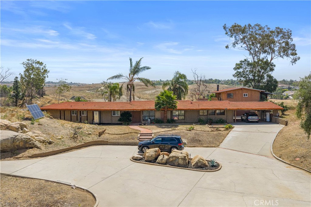 6308 Hawarden Drive Riverside, CA 92506 - Photo 1 of 40