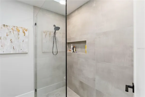 $745,950 | 8124 Laurel Tree Drive, Orlando, FL 32819