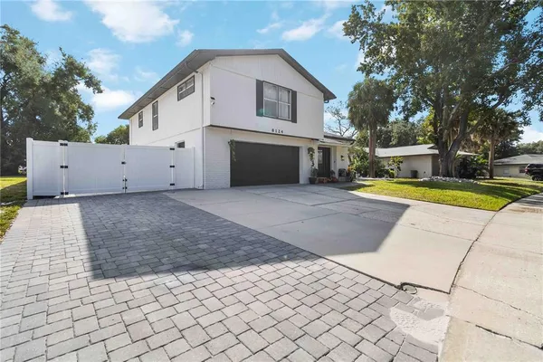$745,950 | 8124 Laurel Tree Drive, Orlando, FL 32819