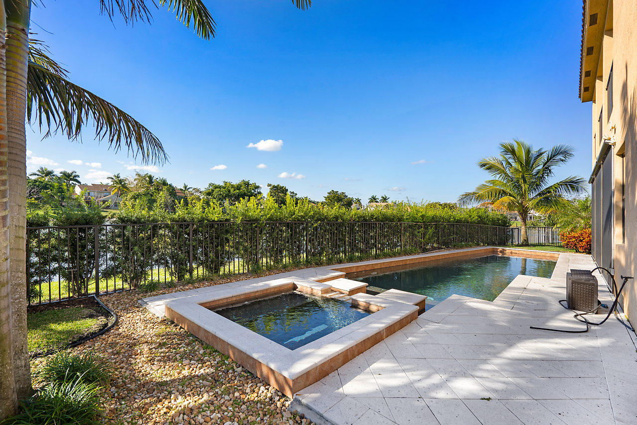 12161 Boca Reserve Lane Boca Raton, FL 33428 - Photo 11 of 26 038-12161BocaReserveLane-BocaRaton-FL-sm