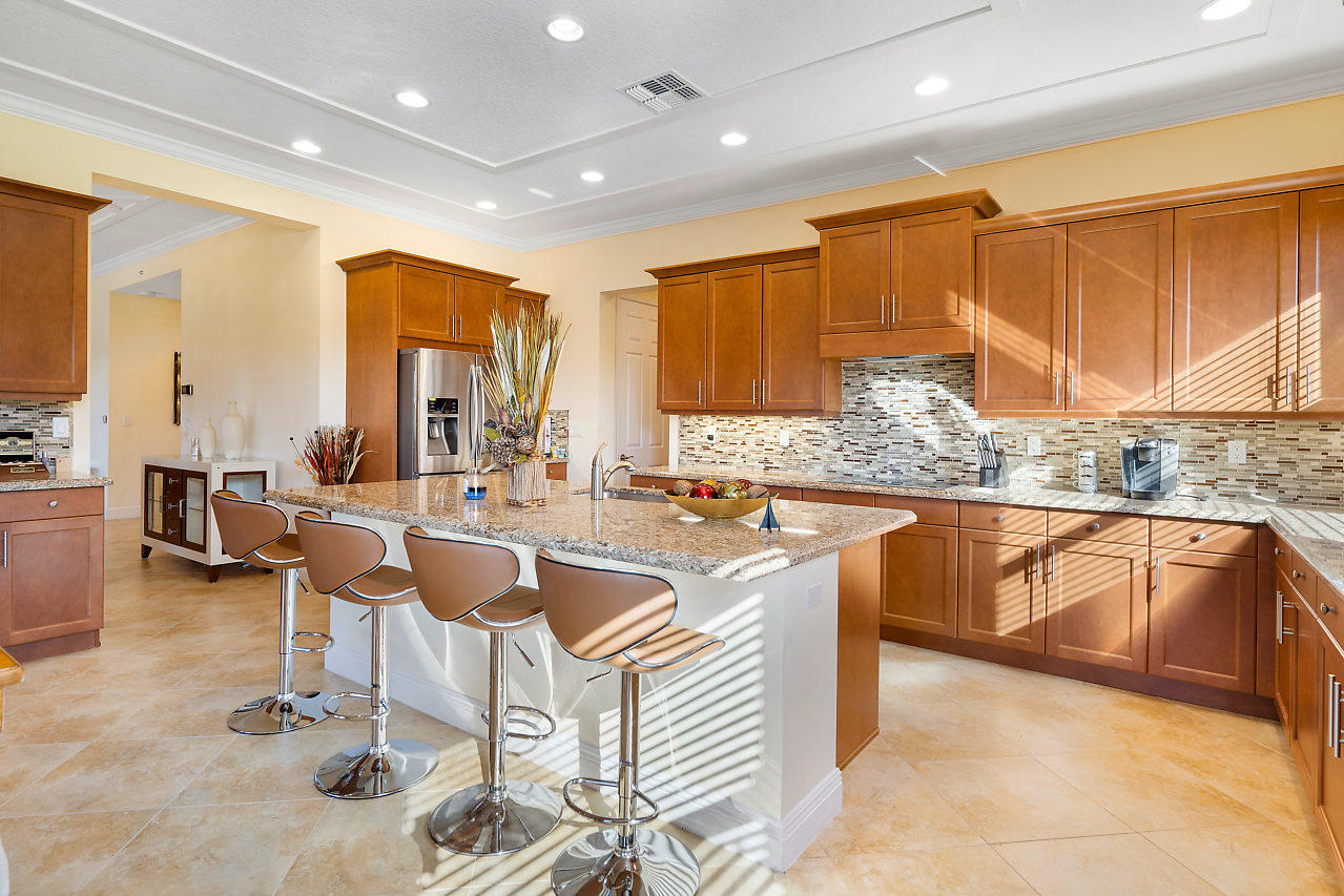 12161 Boca Reserve Lane Boca Raton, FL 33428 - Photo 8 of 26 019-12161BocaReserveLane-BocaRaton-FL-sm