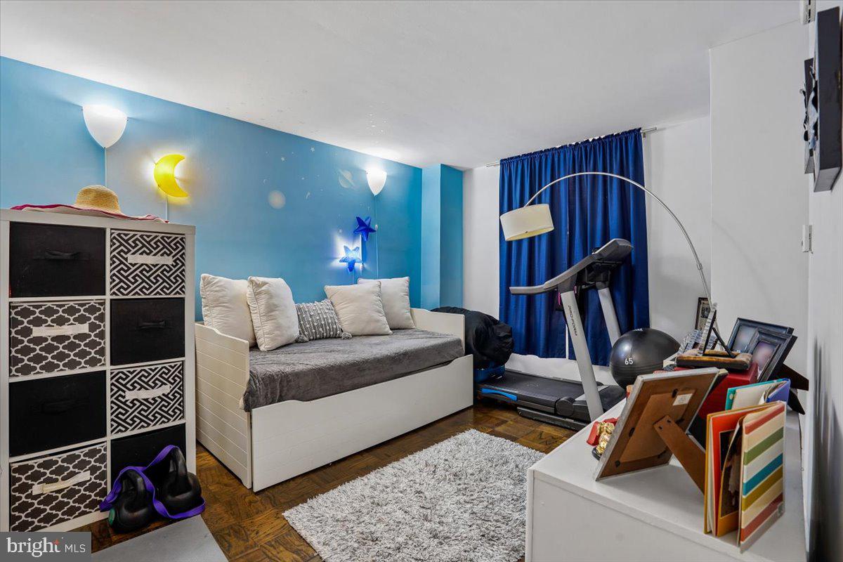 1260 21st Street Northwest, Unit 111 Washington, DC 20036 - Photo 17 of 33 Cozy multi-functional living space.