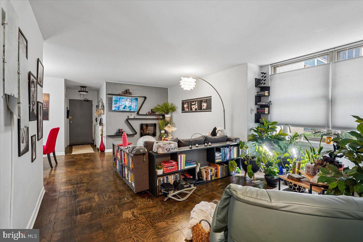 1260 21st Street Northwest, Unit 111 Washington, DC 20036 - Photo 5 of 33 Bright and inviting urban retreat.