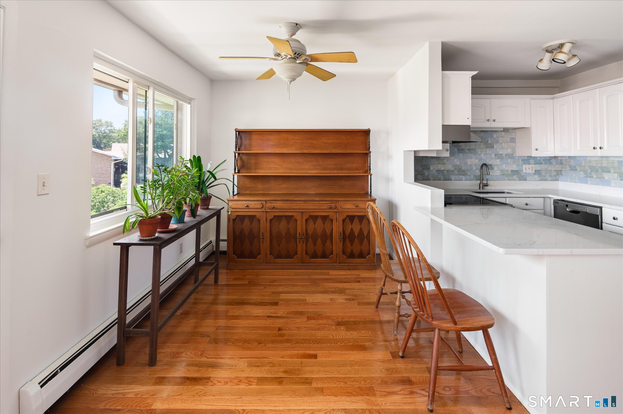 154 Cold Spring Road, Unit 23 Stamford, CT 06905 - Photo 6 of 34 Those gorgeous floors are throughout the main living space