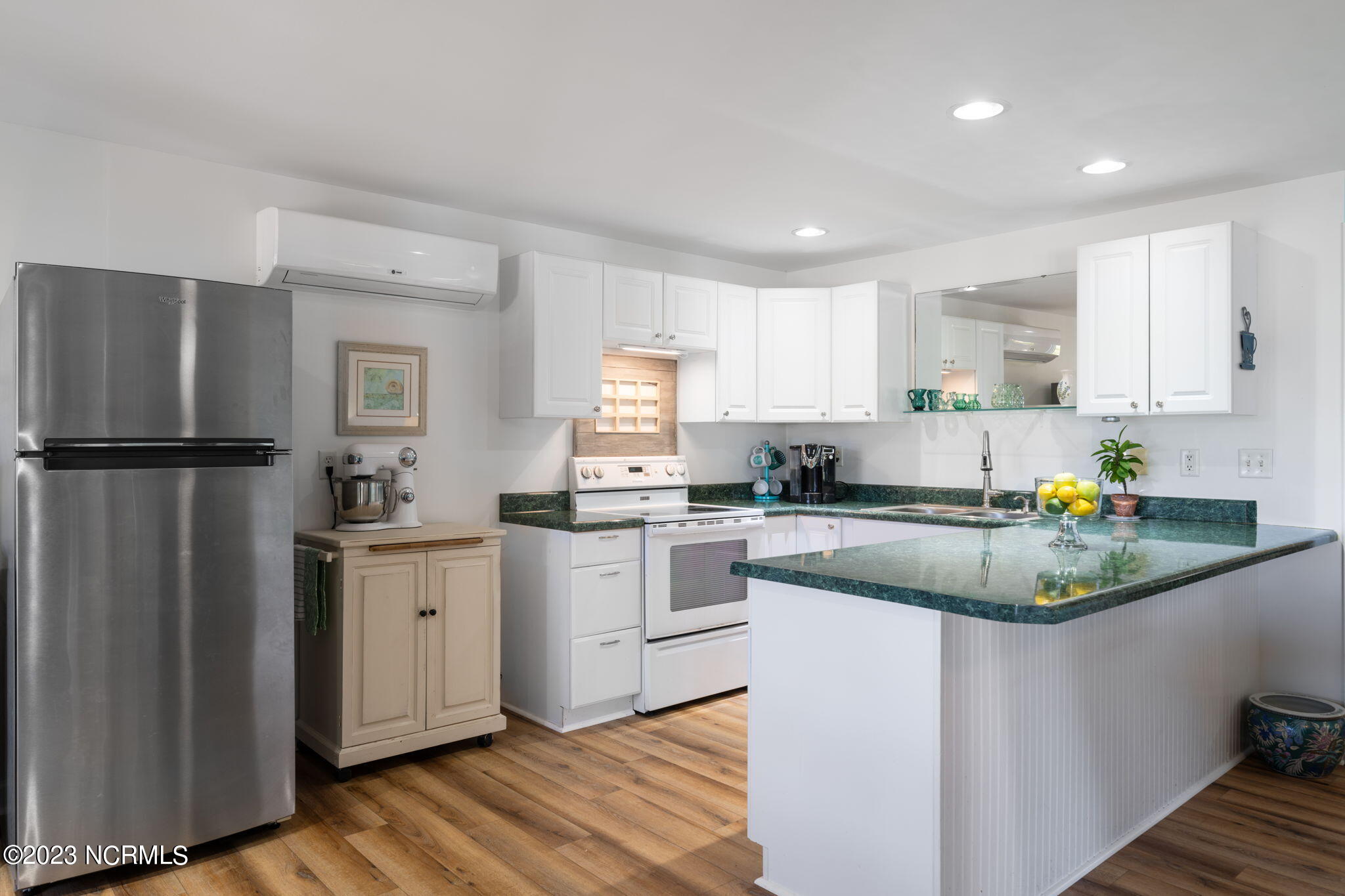 110 Waterway Trail Hampstead, NC 28443 - Photo 36 of 60 FULL KITCHEN! Mom or your guests will enjoy their own space