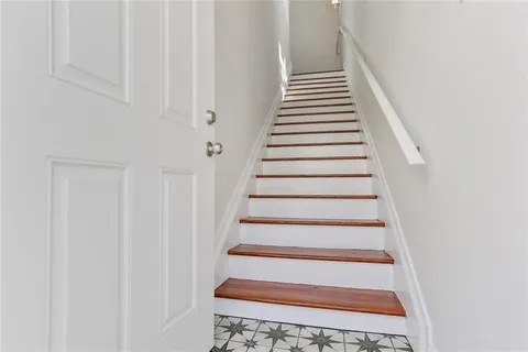 $1,890 | 3727 D'Hemecourt Street, Unit 3727, New Orleans, LA 70119