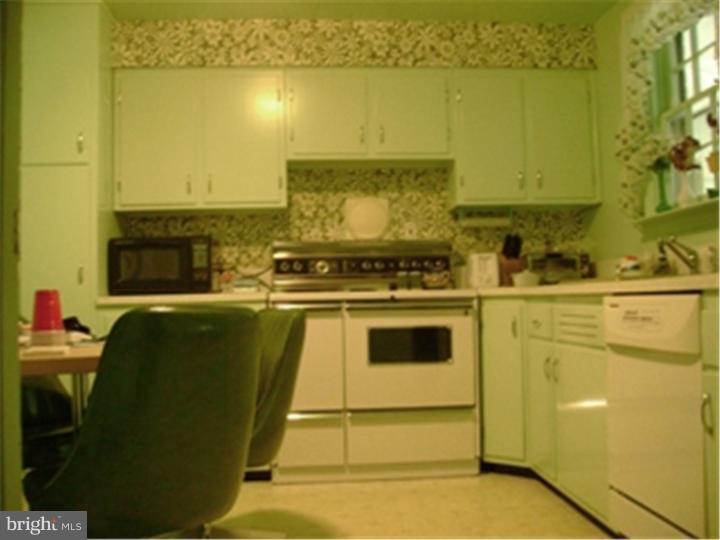 406 Stanfield Road Springfield, PA 19064 - Photo 6 of 13