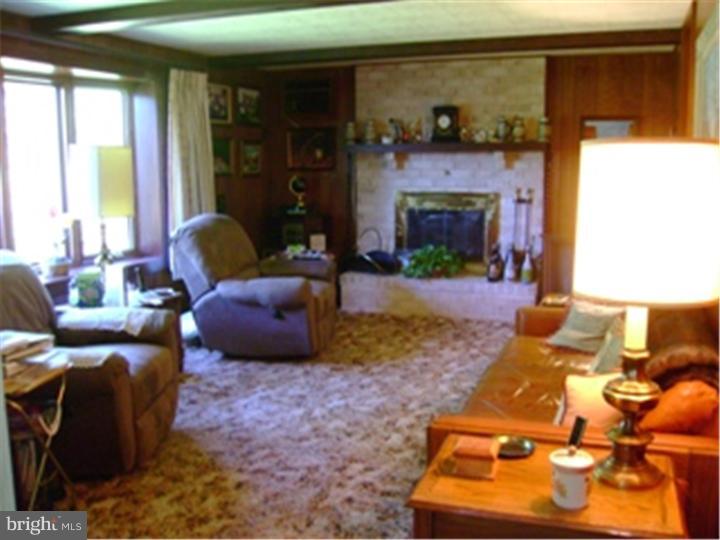 406 Stanfield Road Springfield, PA 19064 - Photo 7 of 13