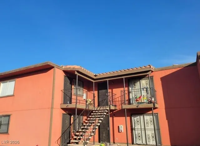 $999 | 3639 Kolendo Court, Unit A, Las Vegas, NV 89103