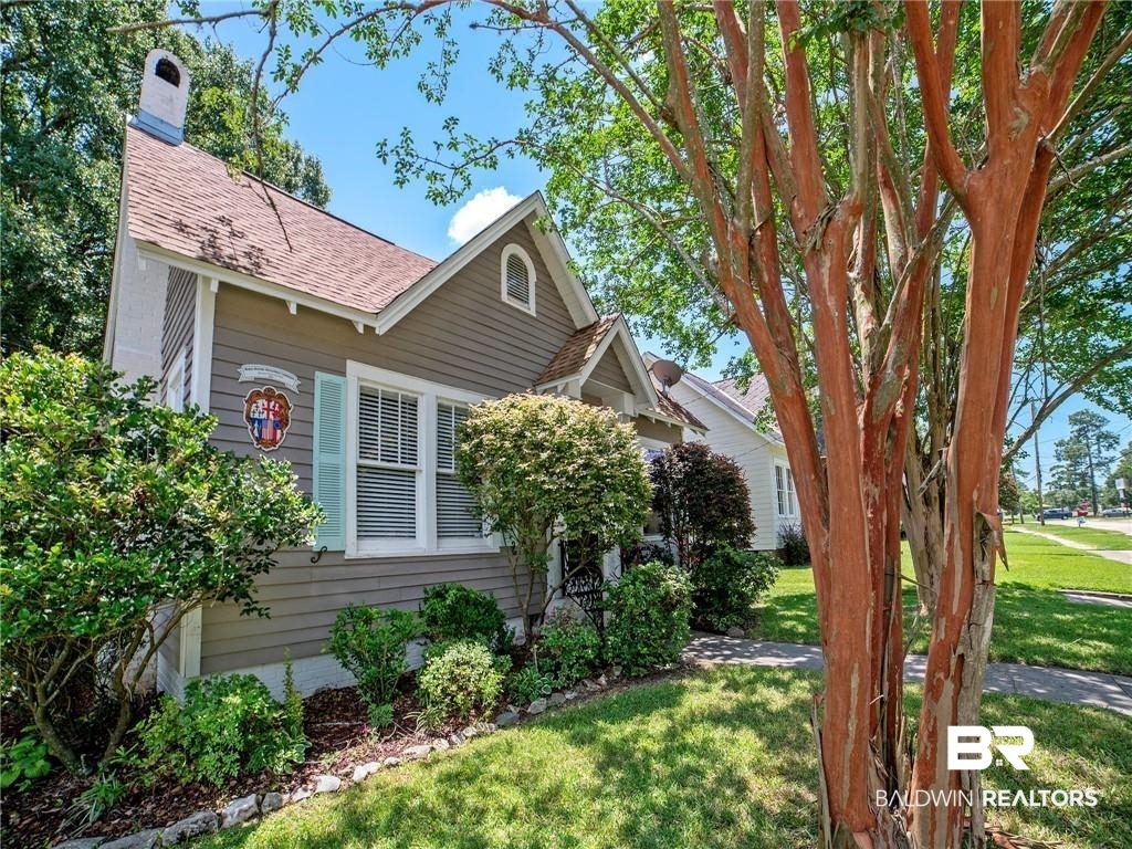 259 Seminole Street Mobile, AL 36606 - Photo 2 of 37