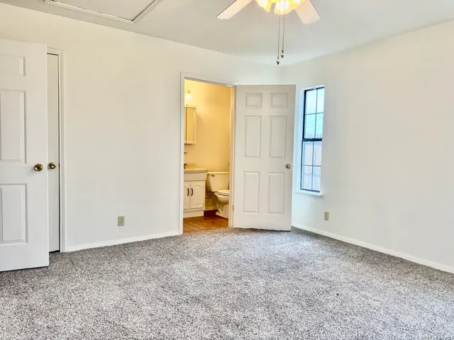 $249,000 | 15430 South Main, Lytle, TX 78052