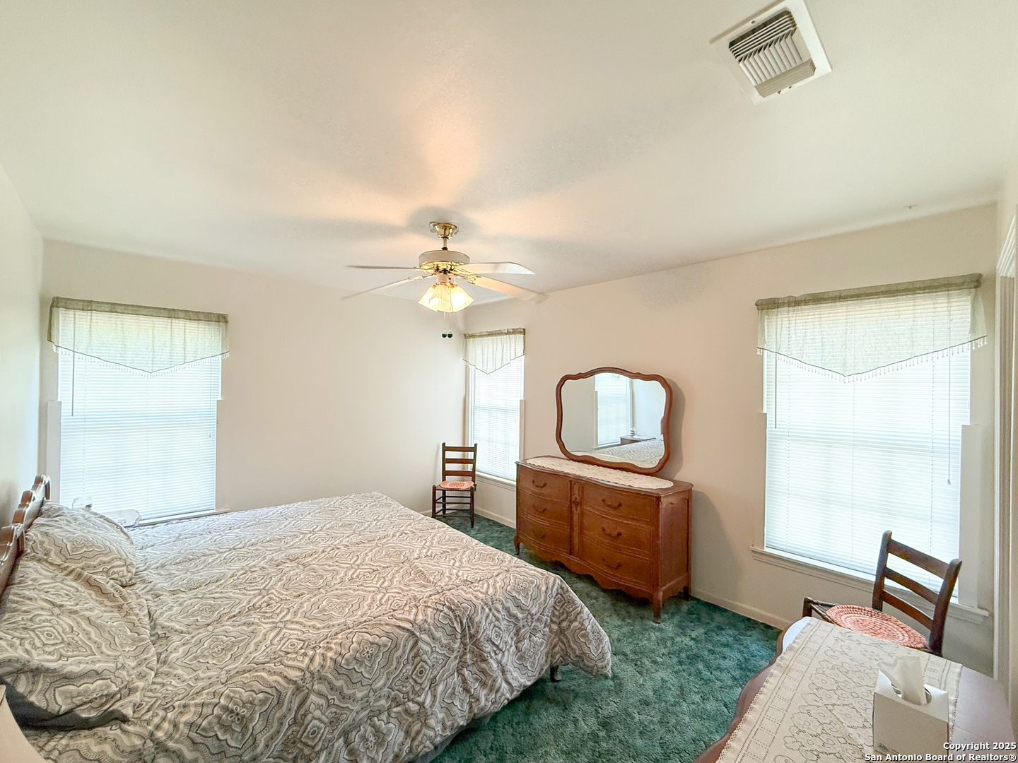 15430 South Main Lytle, TX 78052 - Photo 15 of 29