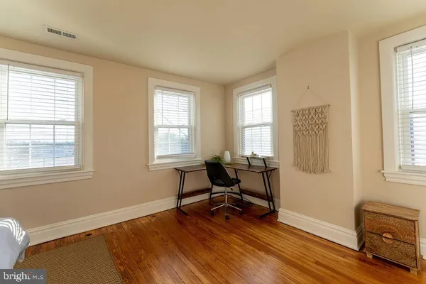 $2,500 | 313 Frederick Street, Hagerstown, MD 21740
