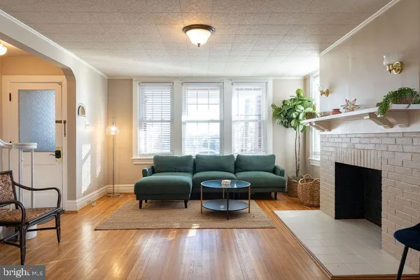 $2,500 | 313 Frederick Street, Hagerstown, MD 21740