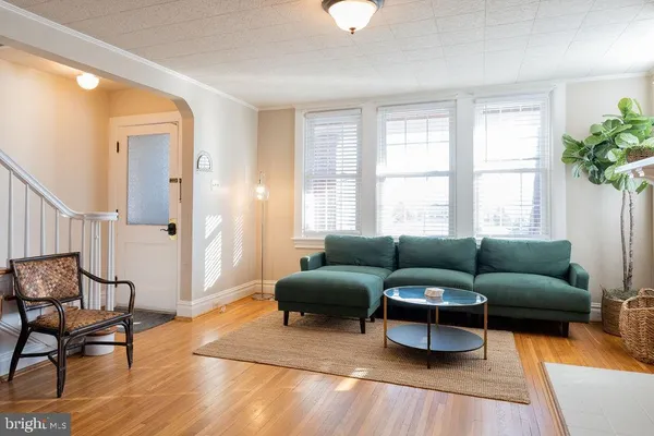 $2,500 | 313 Frederick Street, Hagerstown, MD 21740