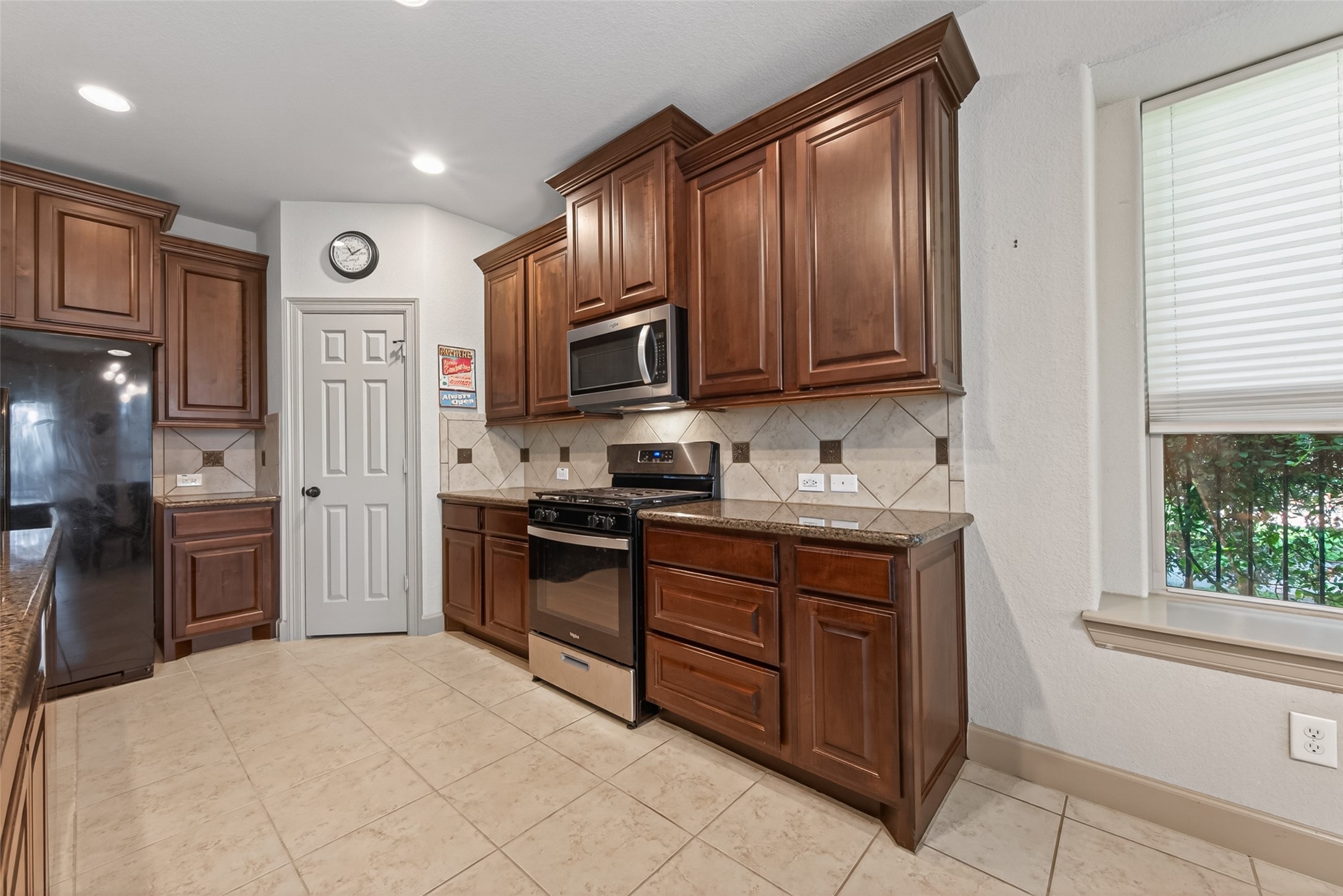 46 Tallgrass Way Spring, TX 77389 - Photo 13 of 50